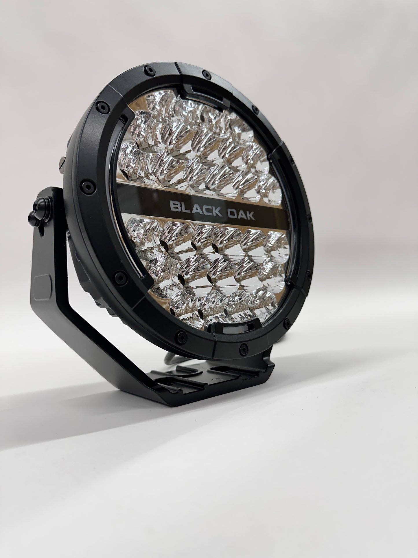 NEW - 9 Inch Round Series LED Light - With Amber or White Halo - 150W